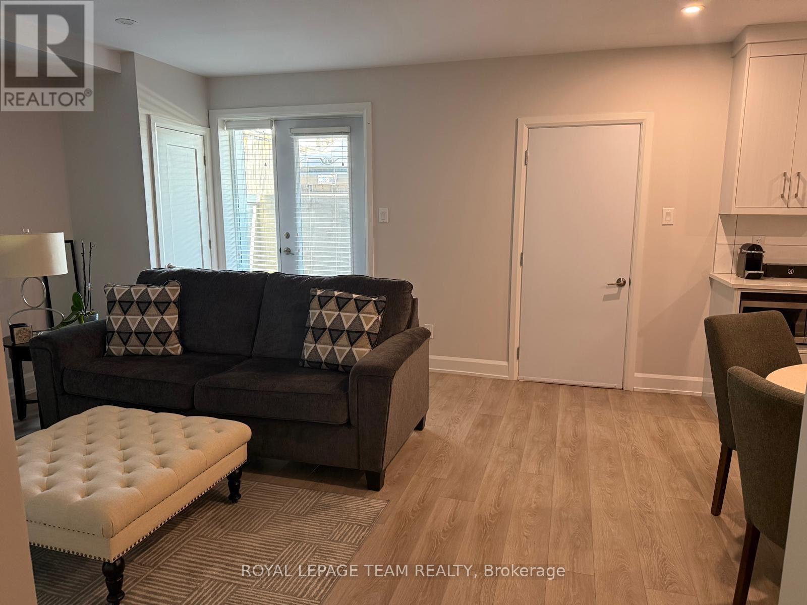 B - 65 Chestnut Street W, Ottawa, Ontario  K1S 0Z9 - Photo 12 - X13563054