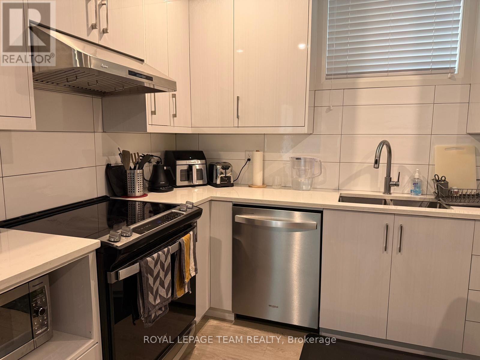 B - 65 Chestnut Street W, Ottawa, Ontario  K1S 0Z9 - Photo 6 - X13563054