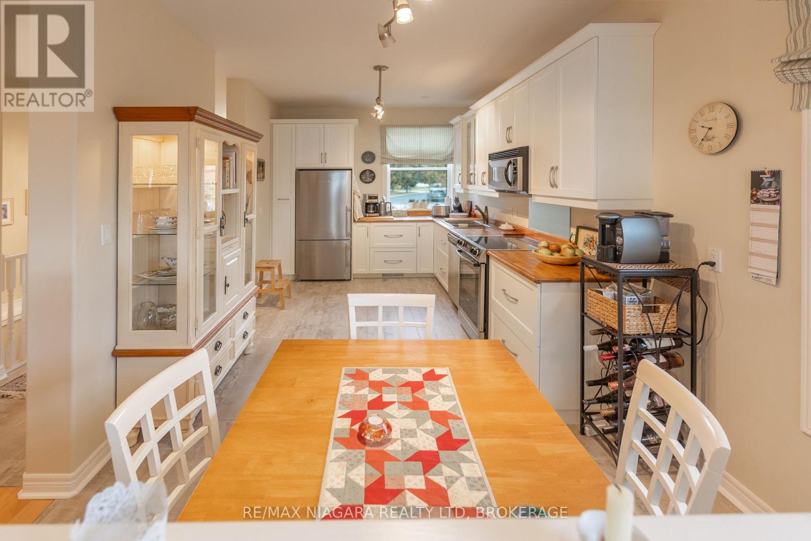 3334 Dustan Street, Lincoln, Ontario  L0R 2E0 - Photo 8 - X13563146