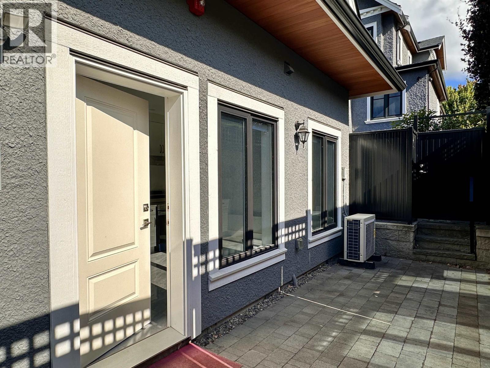 Laneway-40xx W 37th Avenue, Vancouver, British Columbia  V6N 2W7 - Photo 2 - R3146130