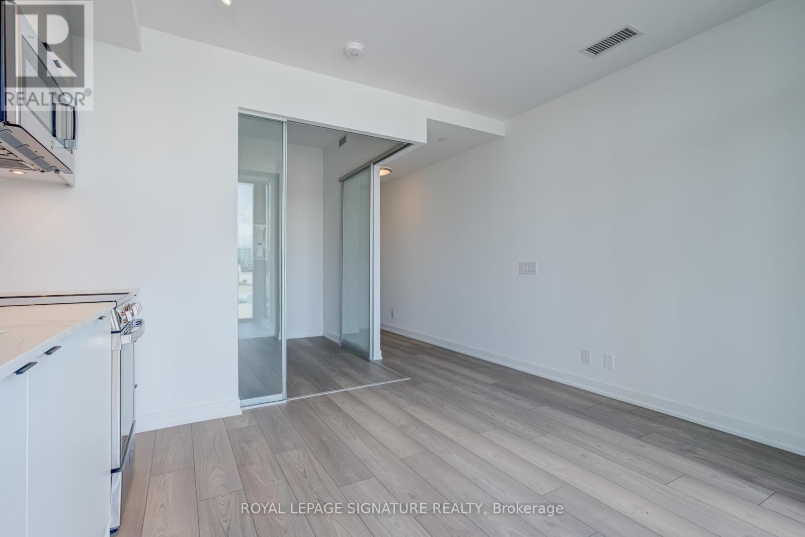 728 - 285 Dufferin Street W, Toronto, Ontario  M6K 0J2 - Photo 10 - W13499066