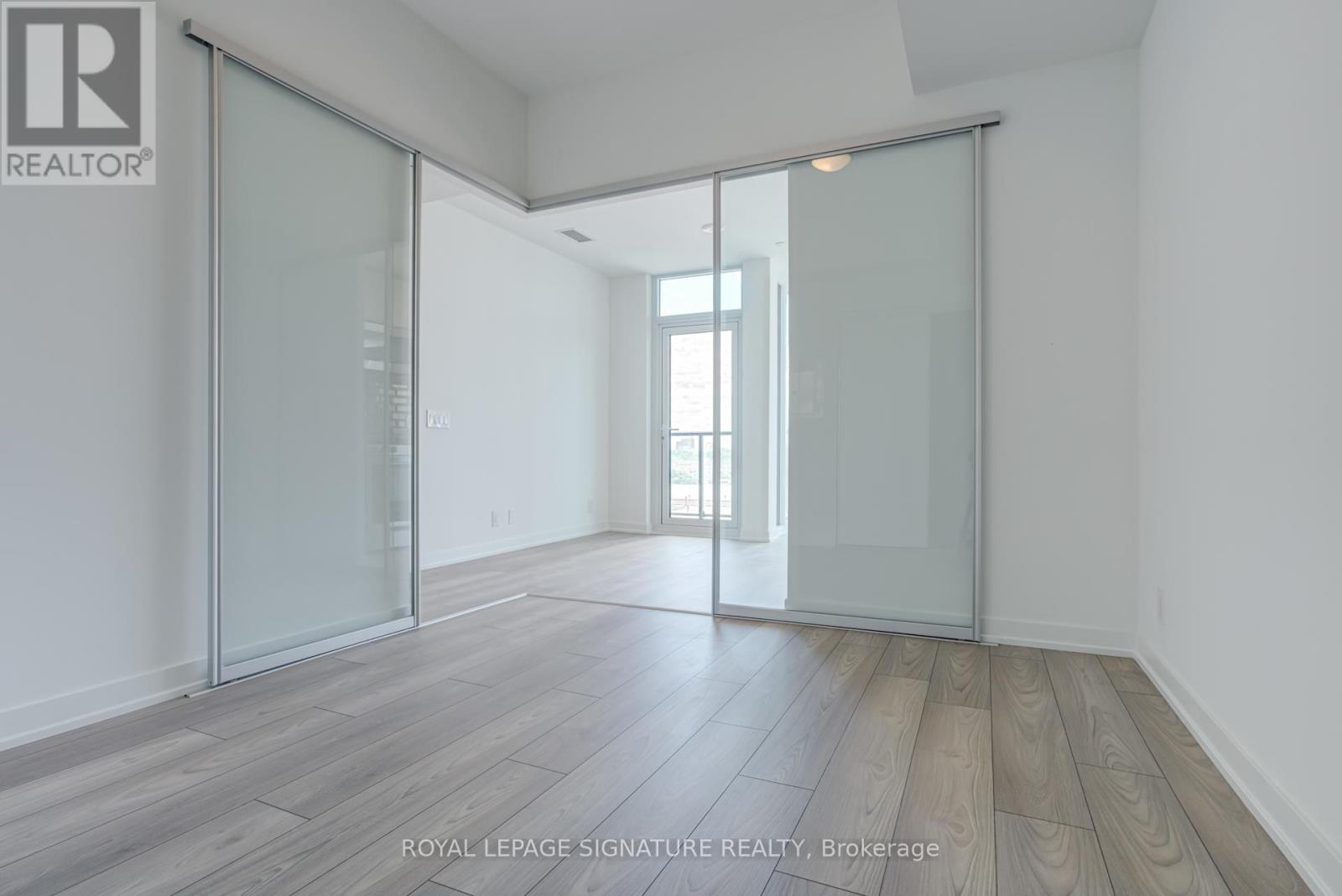 728 - 285 Dufferin Street W, Toronto, Ontario  M6K 0J2 - Photo 11 - W13499066