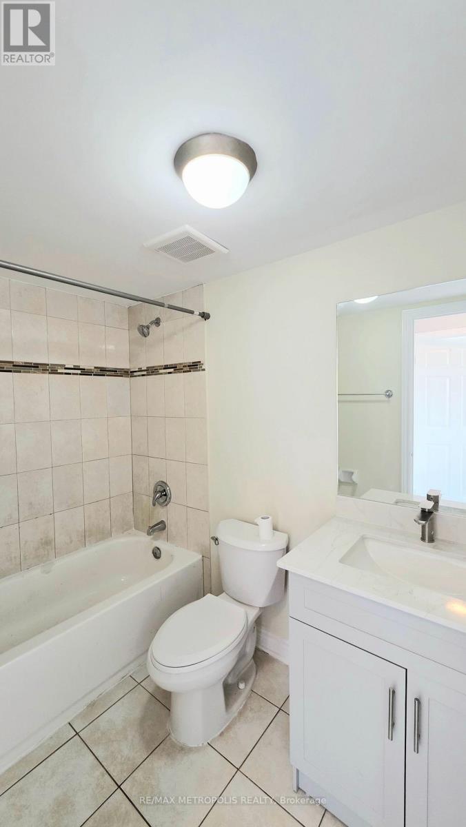 210 - 1795 Markham Road E, Toronto, Ontario M1B 2Z7 - Photo 8 - E13563082