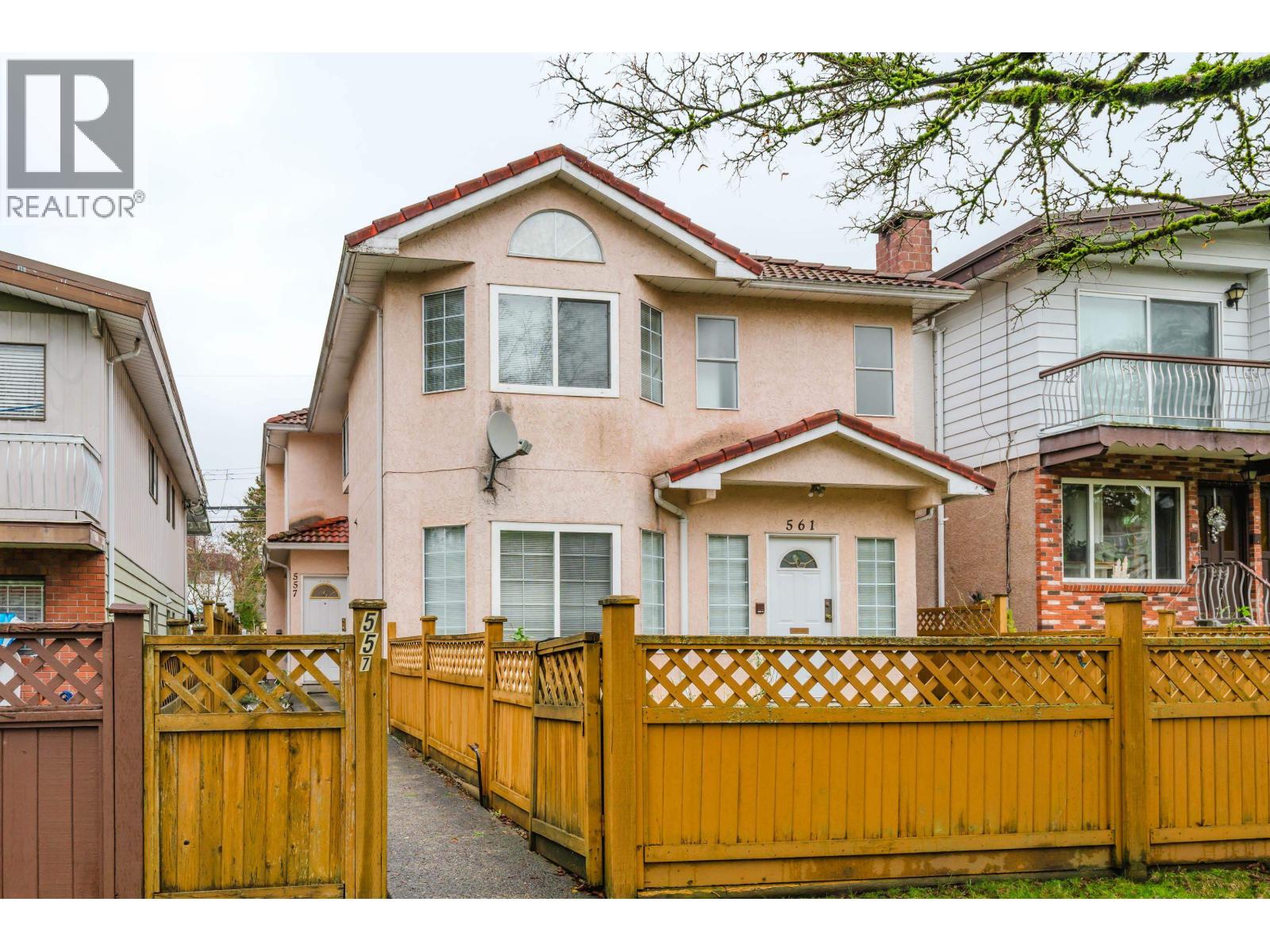 557 E 44th Avenue, Vancouver, British Columbia  V5W 1W4 - Photo 2 - R3146108