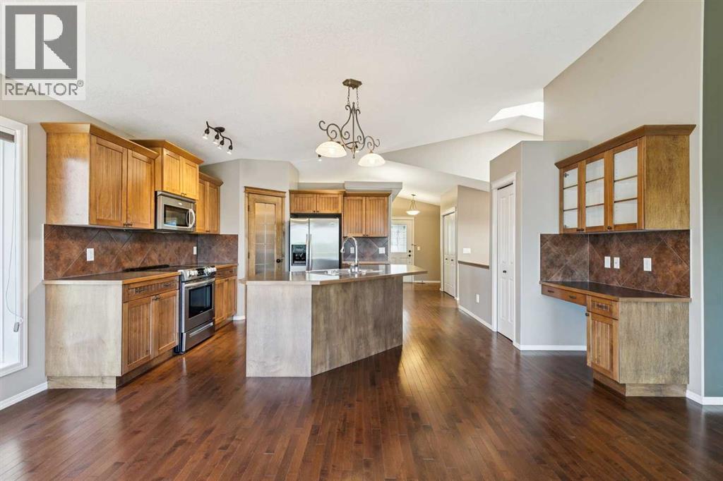 267 Willow Ridge Manor SW, Diamond Valley, Alberta  T0L 0H0 - Photo 2 - A2329123