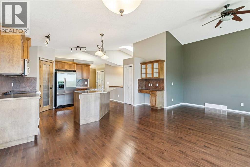 267 Willow Ridge Manor SW, Diamond Valley, Alberta  T0L 0H0 - Photo 9 - A2329123