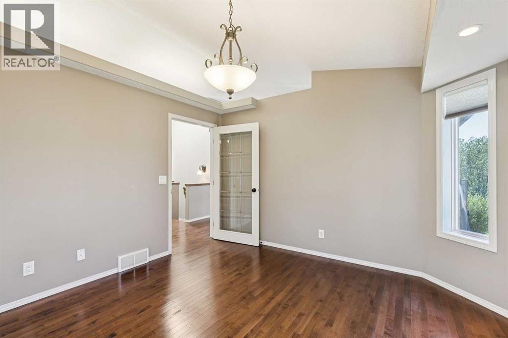 267 Willow Ridge Manor SW, Diamond Valley, Alberta  T0L 0H0 - Photo 15 - A2329123
