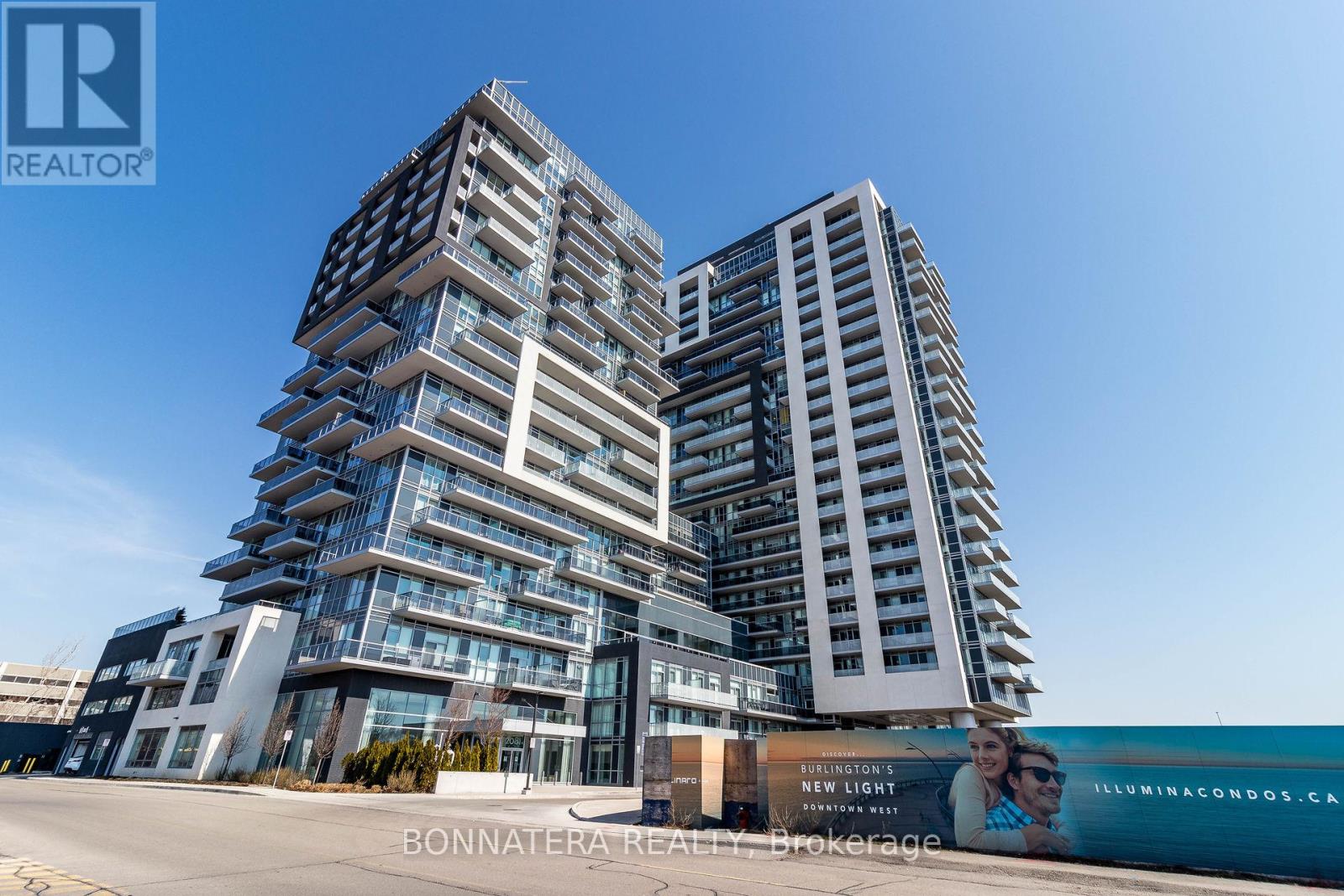 803 - 2081 FAIRVIEW STREET, Burlington (Freeman)