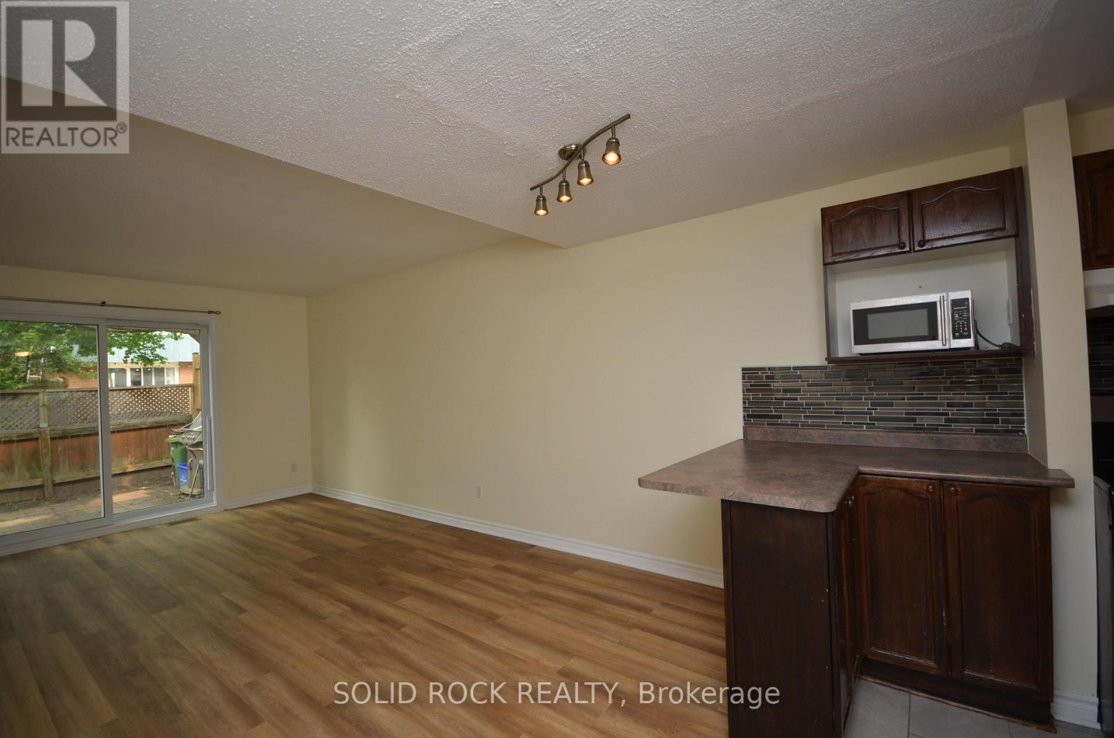 2688 Draper Avenue W, Ottawa, Ontario  K2H 6Z9 - Photo 6 - X13465296