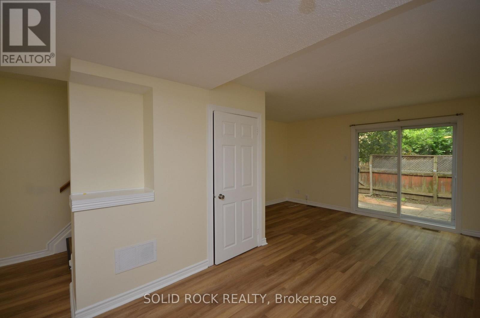 2688 Draper Avenue W, Ottawa, Ontario  K2H 6Z9 - Photo 8 - X13465296