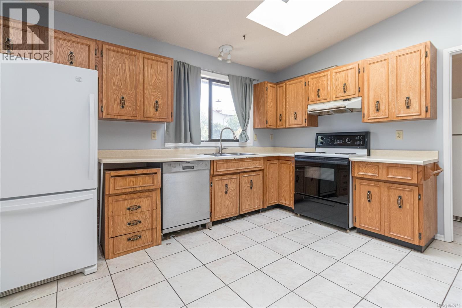 2036 Winmeadow Pl, Sidney, British Columbia  V8L 4S3 - Photo 11 - 1042752