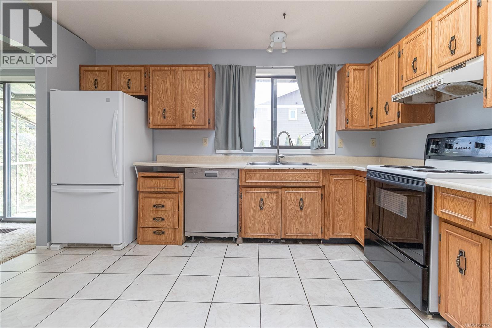 2036 Winmeadow Pl, Sidney, British Columbia  V8L 4S3 - Photo 10 - 1042752