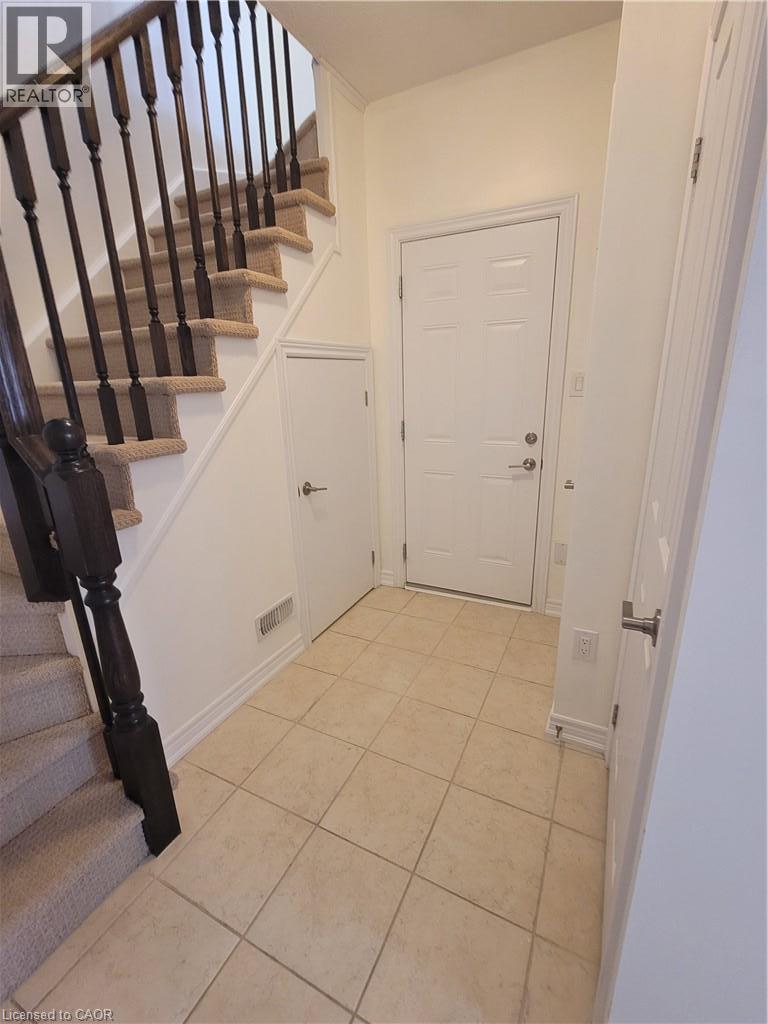 1401 Plains Road E Unit# 104, Burlington, Ontario  L7R 0C2 - Photo 5 - 40843476