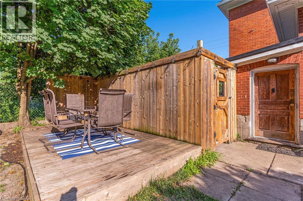 630 Lawrence Street, Cambridge, Ontario  N3H 2M9 - Photo 33 - 40846669