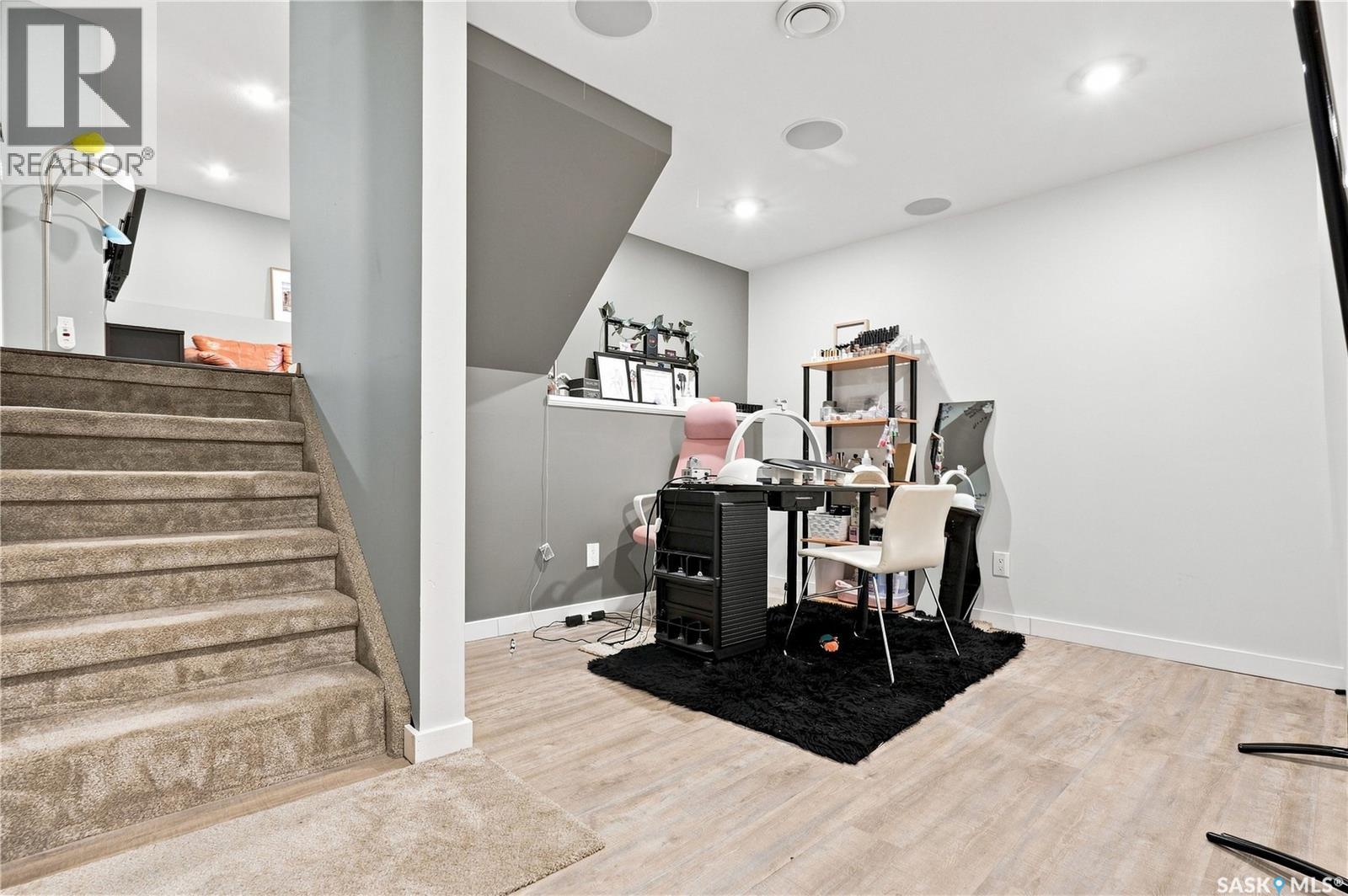 242 Candle Crescent, Saskatoon, Saskatchewan  S7K 5A4 - Photo 34 - SK042550