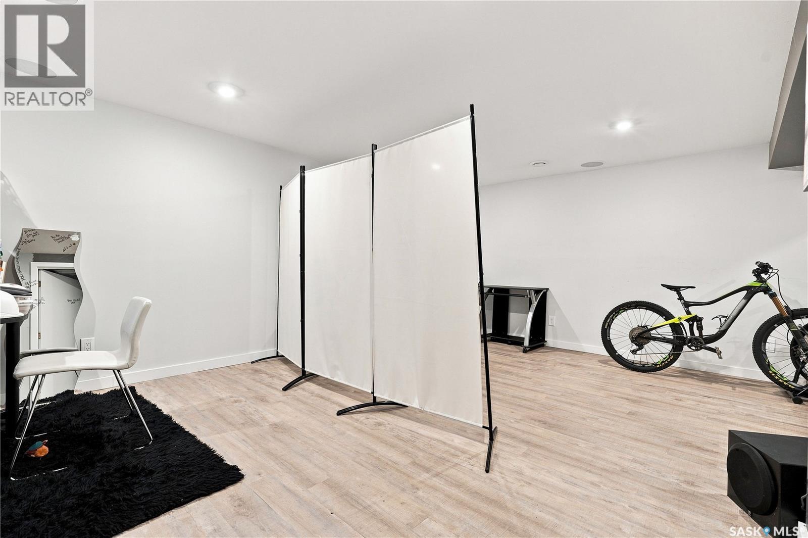 242 Candle Crescent, Saskatoon, Saskatchewan  S7K 5A4 - Photo 35 - SK042550