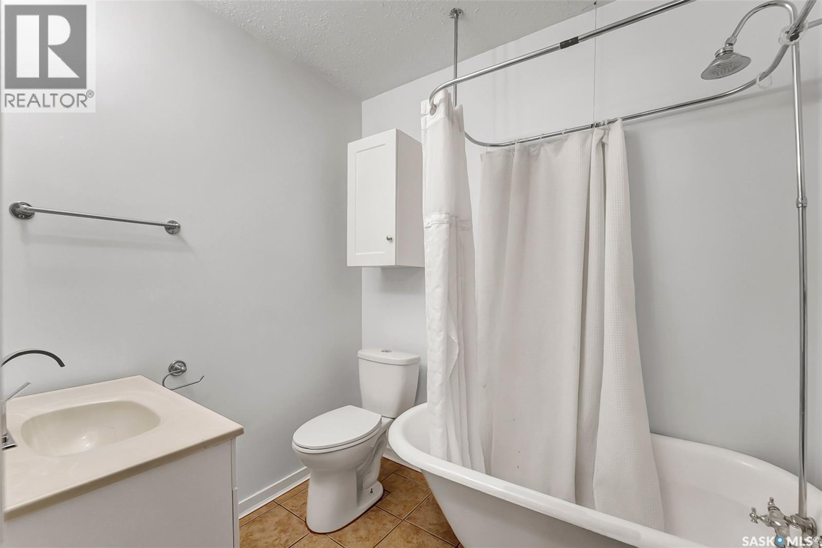 736 7th Avenue N, Saskatoon, Saskatchewan  S7K 2V4 - Photo 16 - SK042453