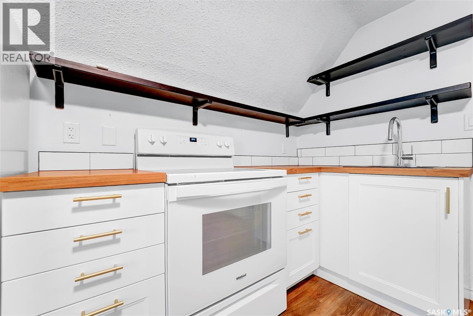 736 7th Avenue N, Saskatoon, Saskatchewan  S7K 2V4 - Photo 44 - SK042453