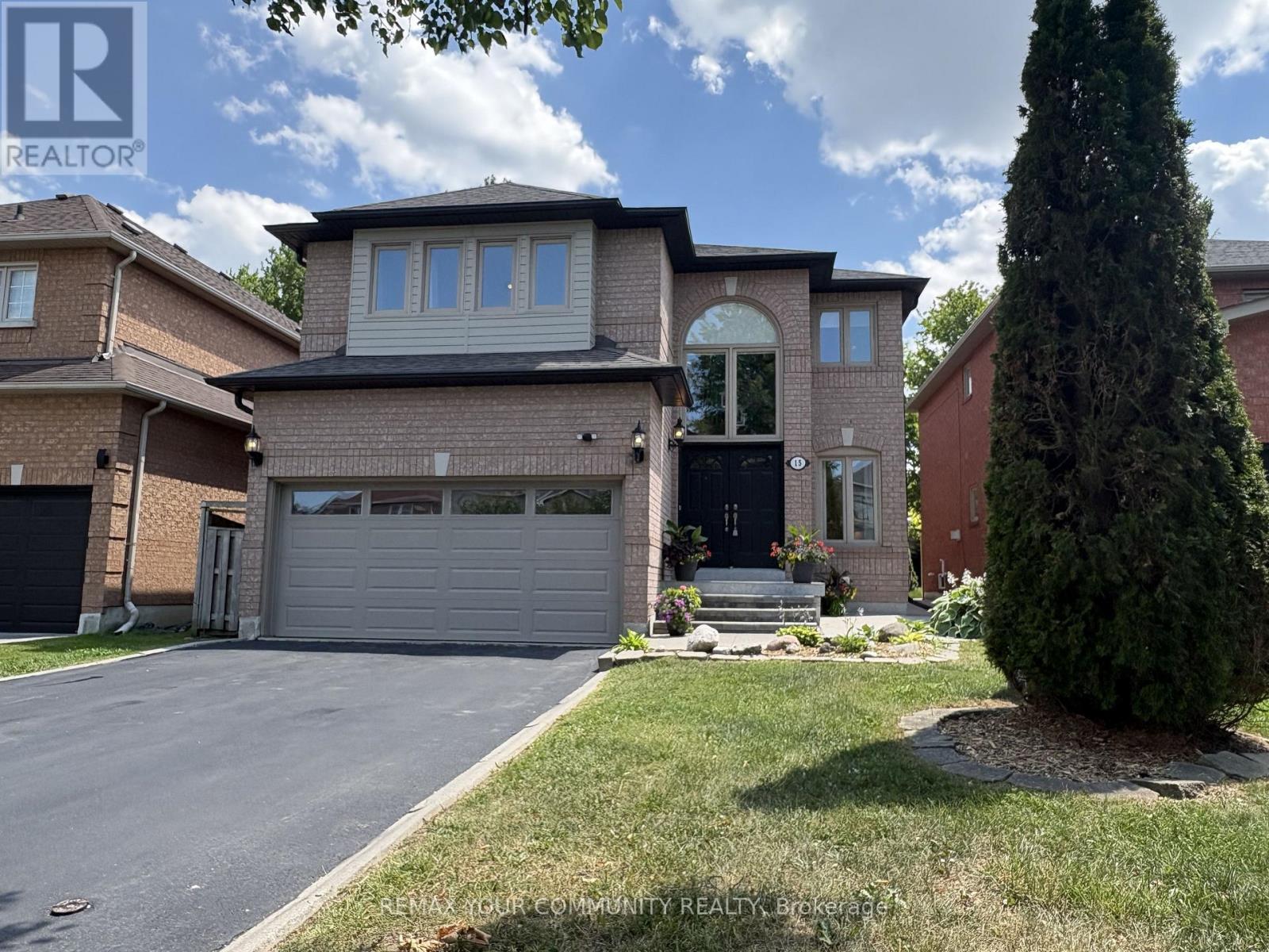 15 KLAMATH COURT, Vaughan, Ontario
