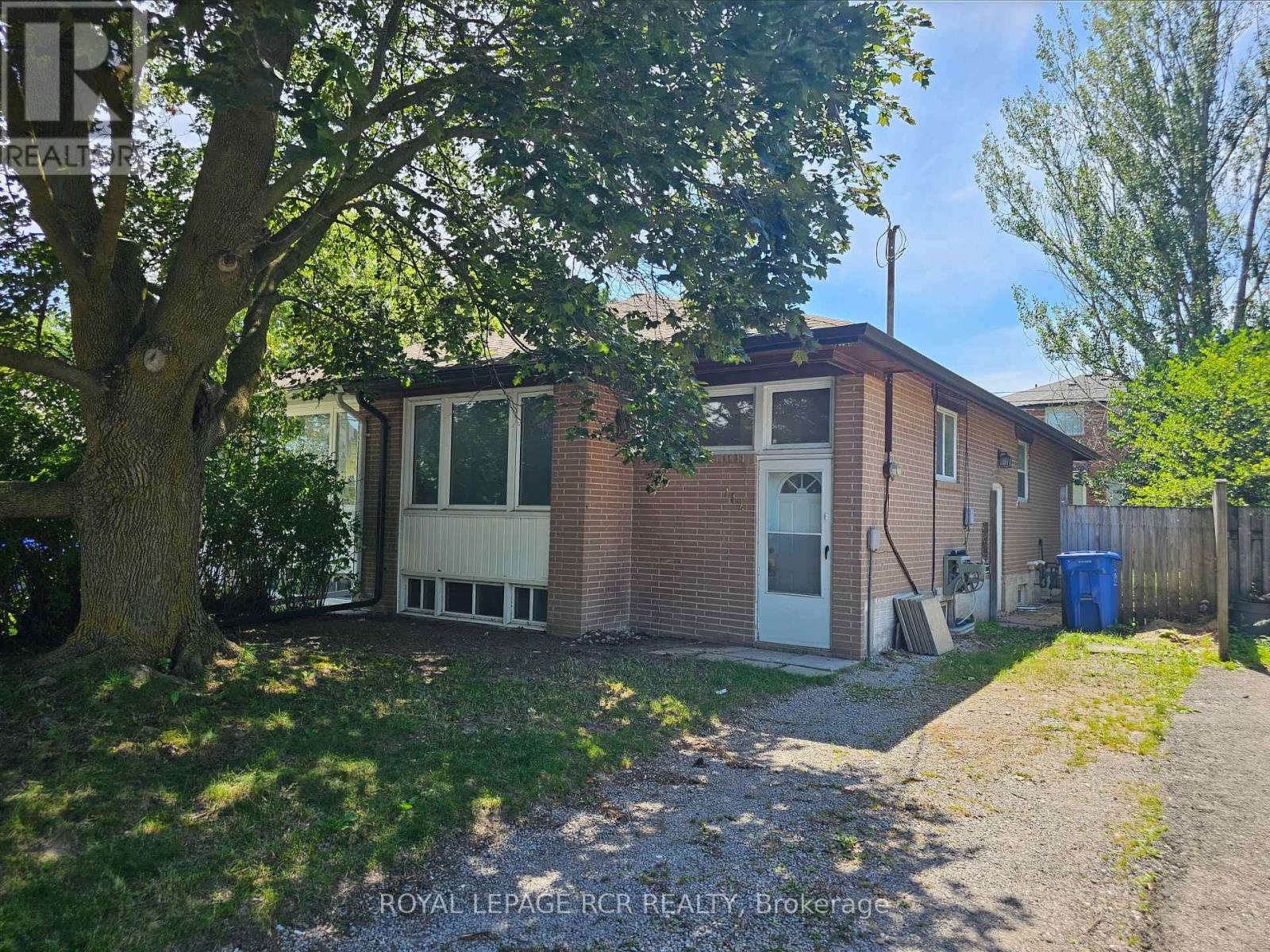 142 Cherrywood Drive, Newmarket, Ontario  L3Y 2X7 - Photo 2 - N13563104