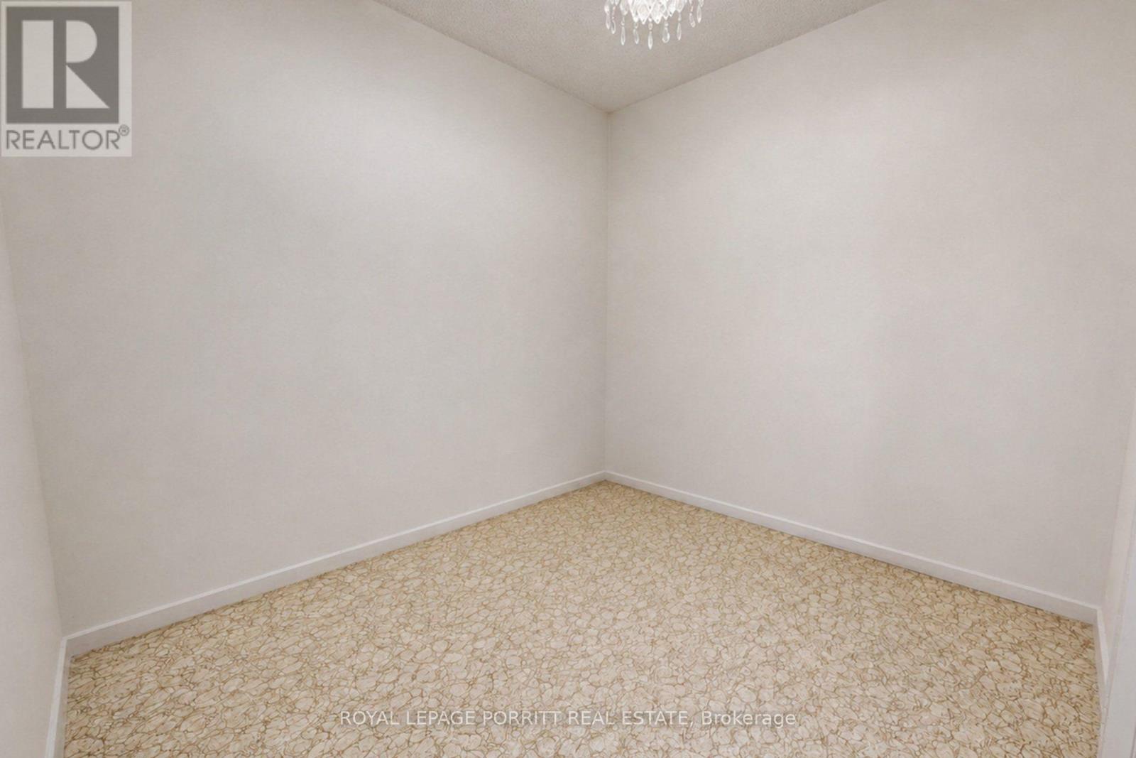 Ph01 - 1535 Lakeshore Road E, Mississauga, Ontario  L5E 3E2 - Photo 11 - W13558478