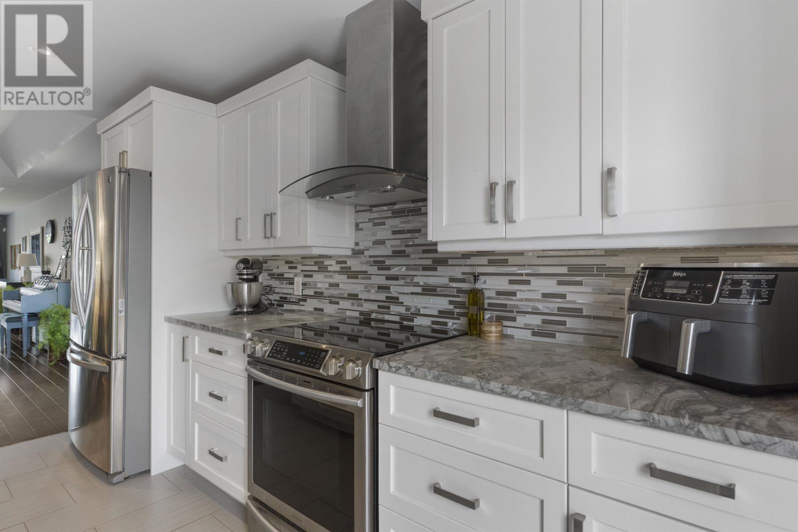 740 Woodcrest Rd, Thunder Bay, Ontario  P7G 1J2 - Photo 7 - TB2601938