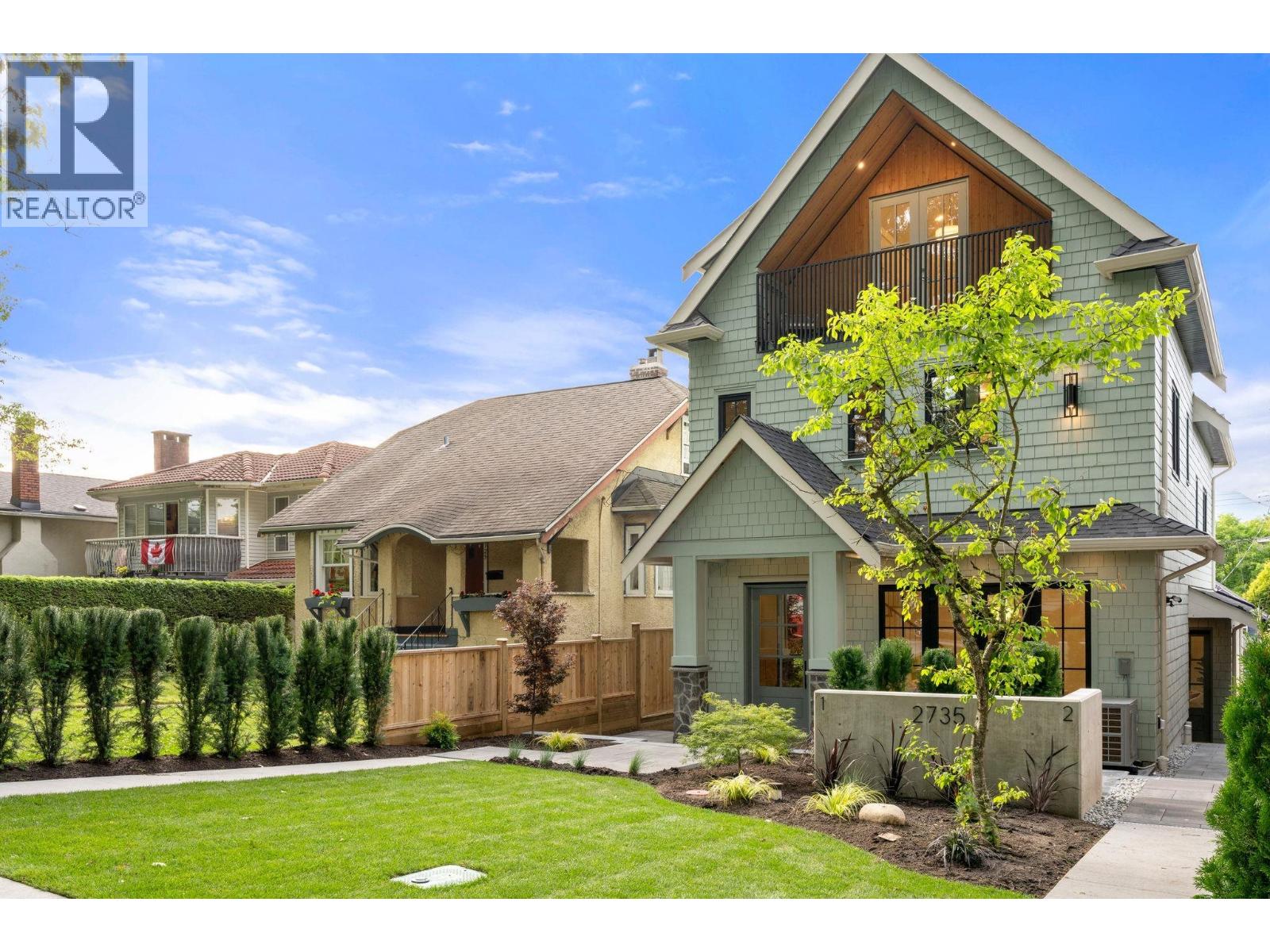 2 2735 ETON STREET, Vancouver, British Columbia