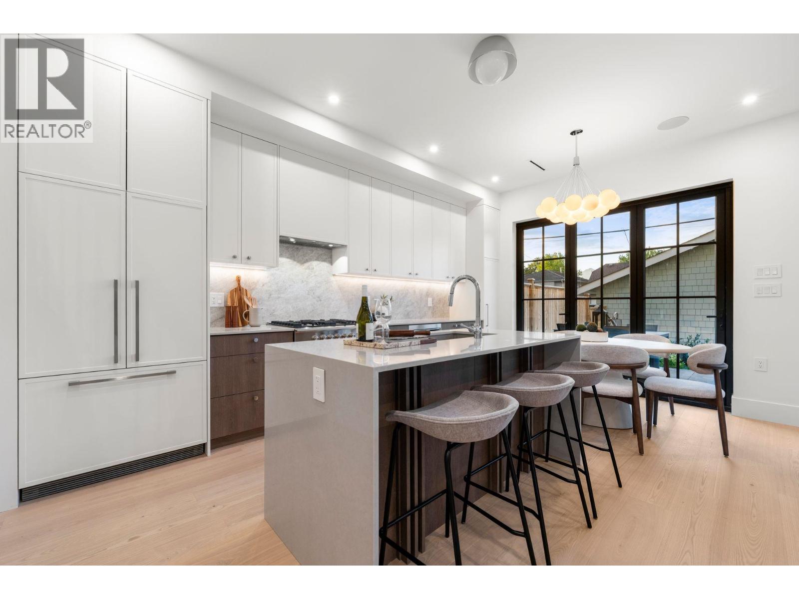 2 2735 Eton Street, Vancouver, British Columbia  V5K 1K2 - Photo 4 - R3145730