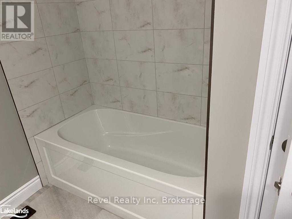 1050 Wright Drive, Midland, Ontario  L4R 0E4 - Photo 11 - S13563232