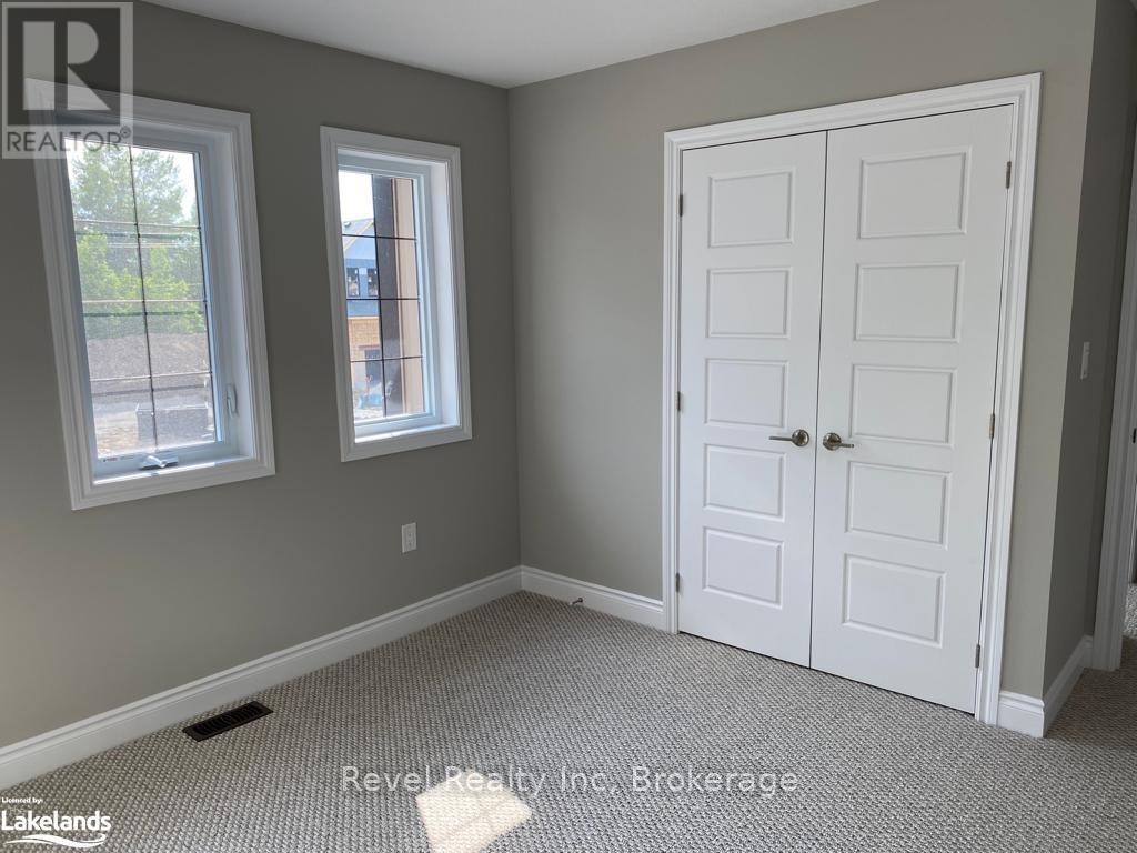 1050 Wright Drive, Midland, Ontario  L4R 0E4 - Photo 4 - S13563232