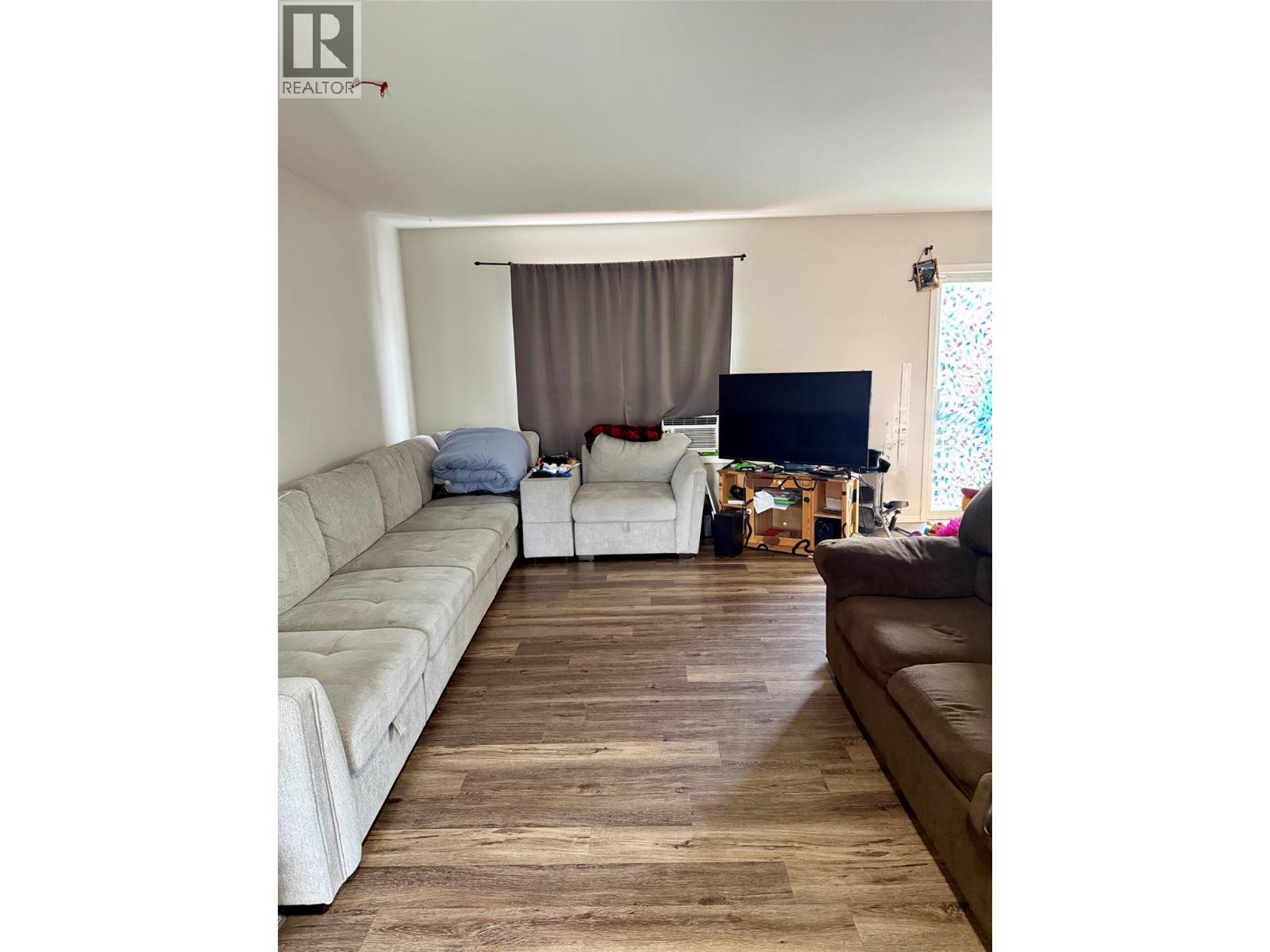 1801 Kelowna Crescent N Unit# B, Cranbrook, British Columbia  V1C 6L6 - Photo 3 - 10394535