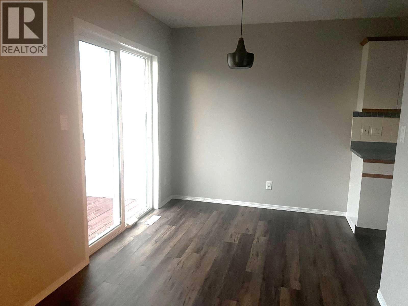 1801 Kelowna Crescent N Unit# B, Cranbrook, British Columbia  V1C 6L6 - Photo 4 - 10394535