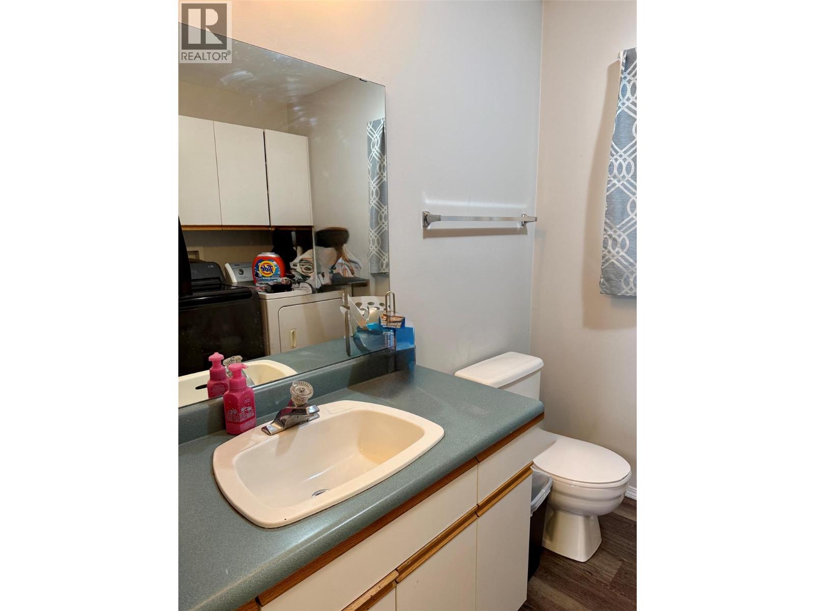 1801 Kelowna Crescent N Unit# B, Cranbrook, British Columbia  V1C 6L6 - Photo 9 - 10394535