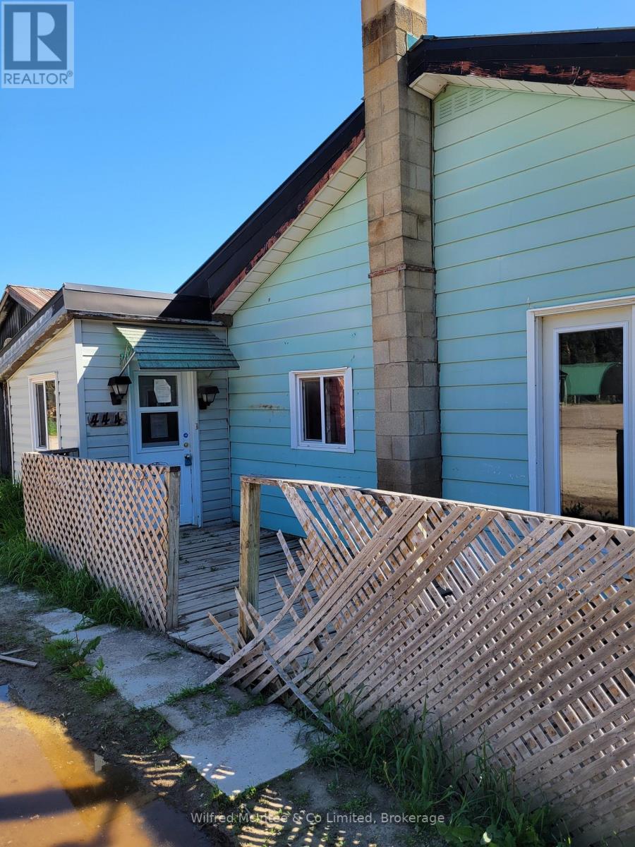 444 Chepstow Road, Brockton, Ontario  N0G 1K0 - Photo 3 - X13563362