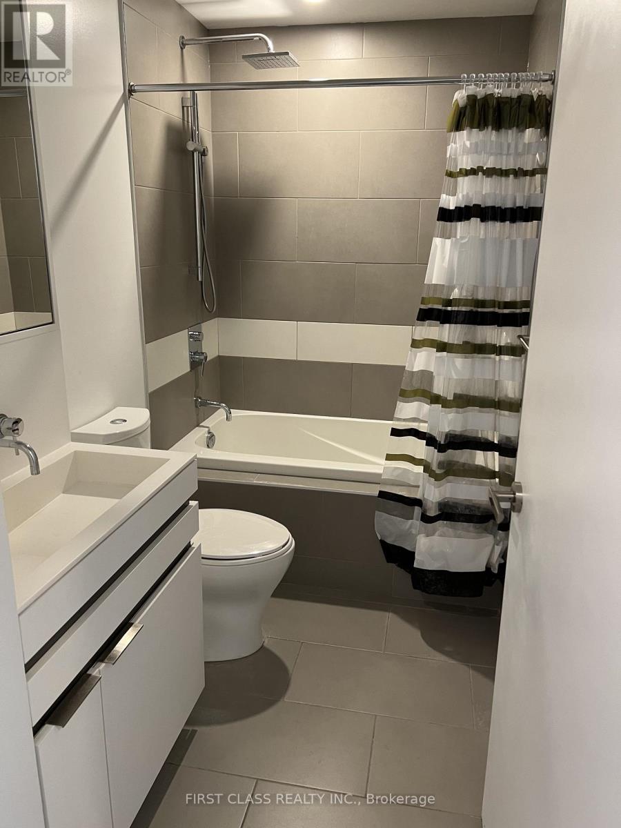 3003 - 197 Yonge Street, Toronto, Ontario  M5B 0C1 - Photo 11 - C13563162