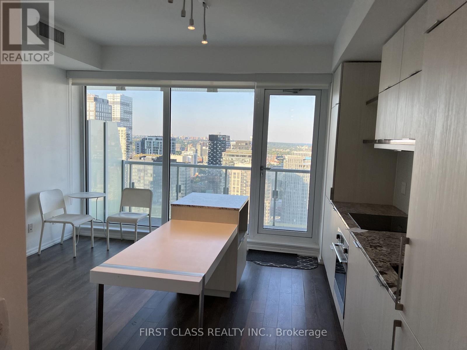 3003 - 197 Yonge Street, Toronto, Ontario  M5B 0C1 - Photo 2 - C13563162