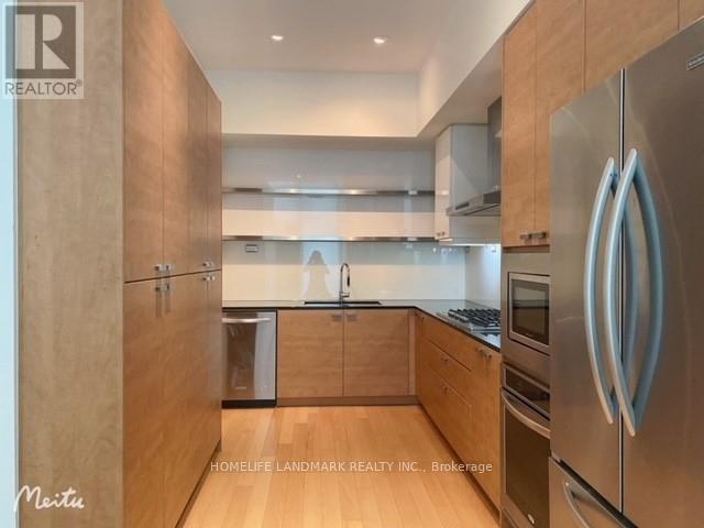 Th11 - 121 Mcmahon Drive, Toronto, Ontario M2K 0C1 - Photo 4 - C13563200