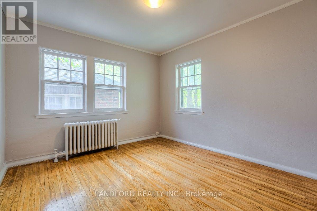 Upper - 20 Acacia Road, Toronto, Ontario M4S 2K4 - Photo 16 - C13563316