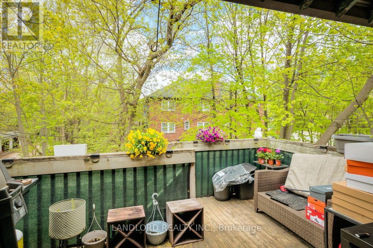 Upper - 20 Acacia Road, Toronto, Ontario M4S 2K4 - Photo 19 - C13563316