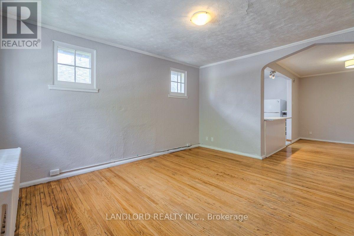 Upper - 20 Acacia Road, Toronto, Ontario M4S 2K4 - Photo 6 - C13563316