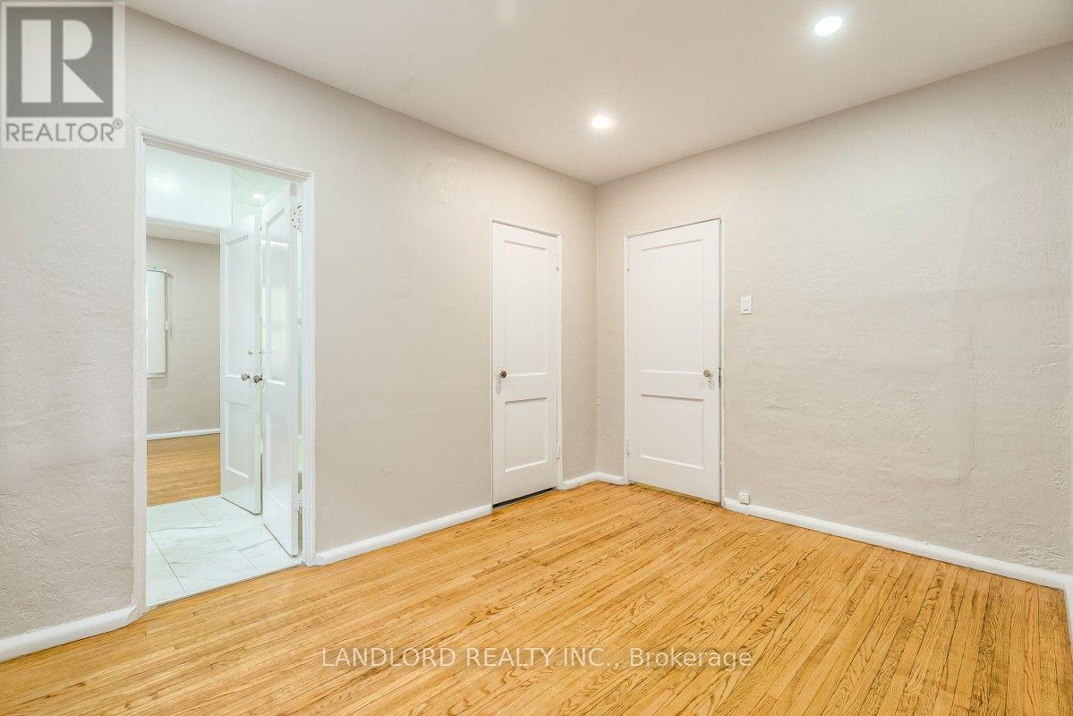 Lower - 16 Acacia Road, Toronto, Ontario M4S 2K4 - Photo 13 - C13563320
