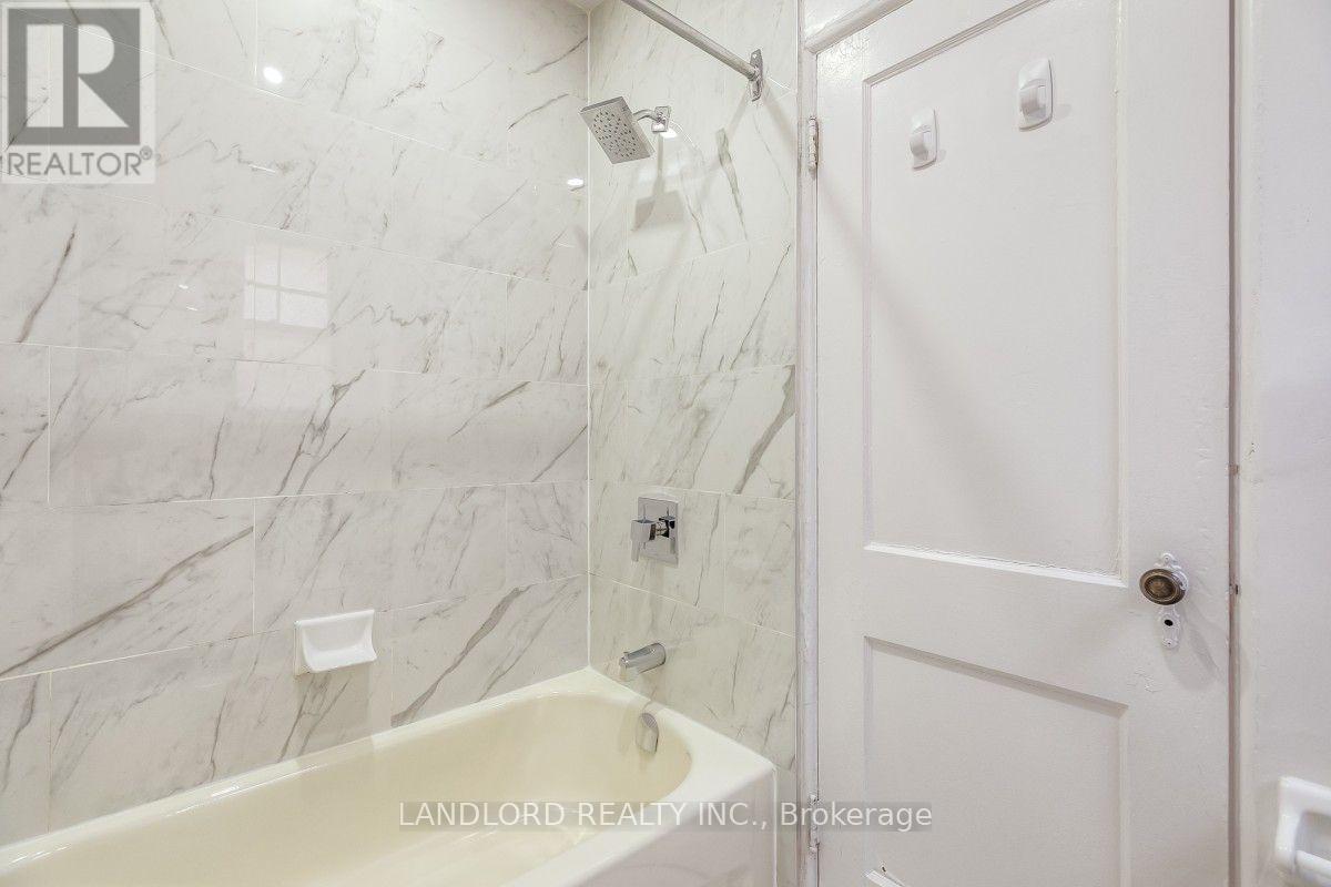 Lower - 16 Acacia Road, Toronto, Ontario M4S 2K4 - Photo 15 - C13563320