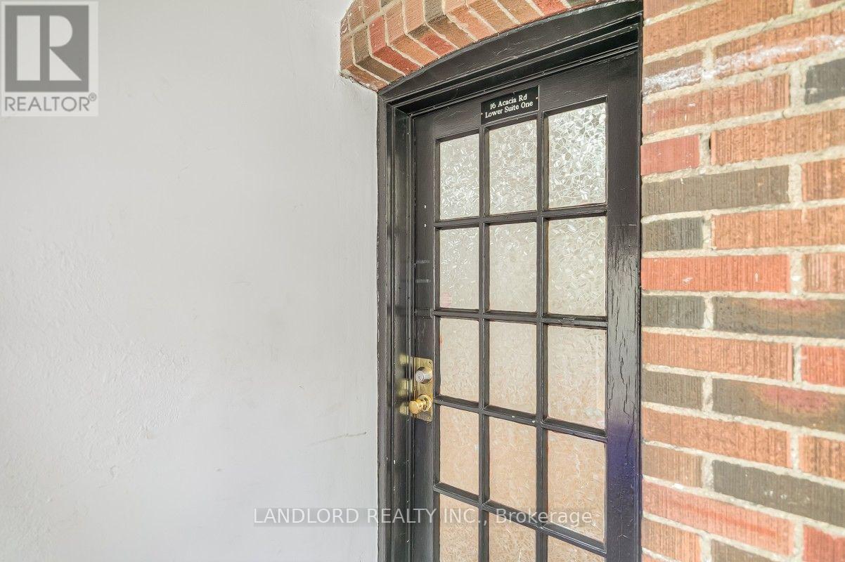 Lower - 16 Acacia Road, Toronto, Ontario M4S 2K4 - Photo 18 - C13563320