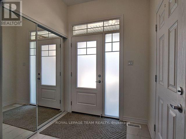 195 Kimpton Drive, Ottawa, Ontario  K2S 2H9 - Photo 2 - X13563152