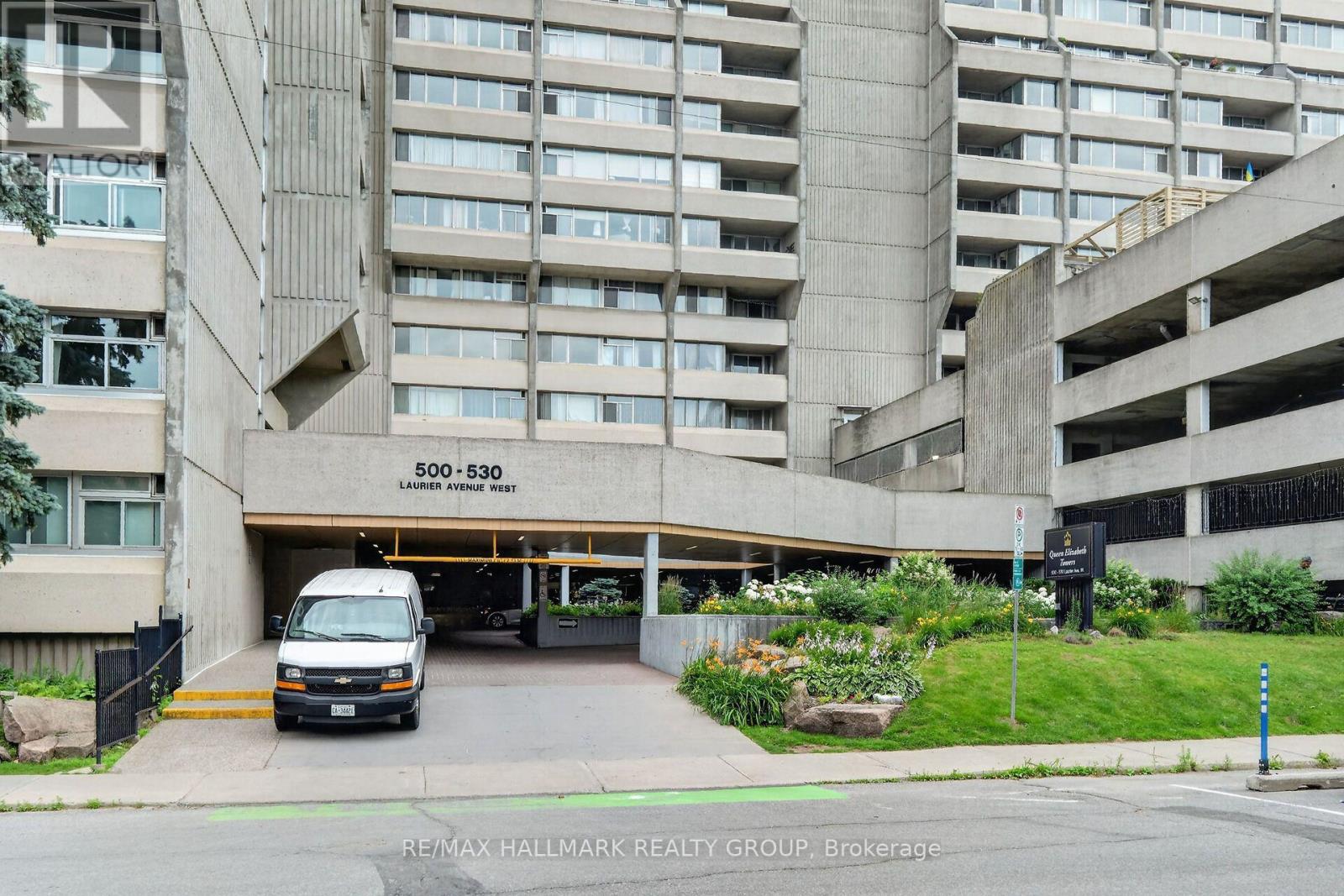 1907 - 530 Laurier Avenue, Ottawa, Ontario  K1R 7T1 - Photo 2 - X13563174