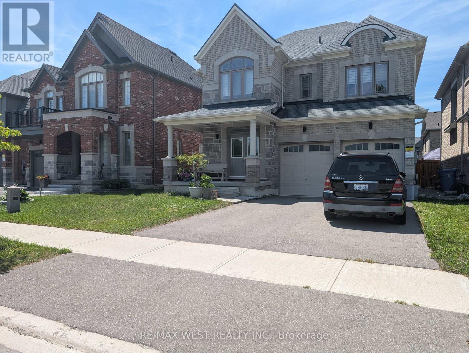 206 DOG WOOD BOULEVARD, East Gwillimbury (Holland Landing)