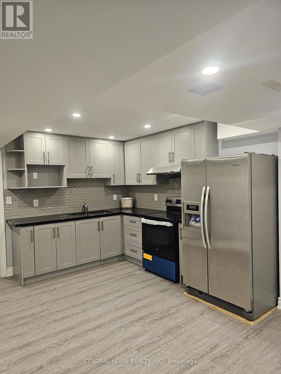 45 Wildmoor Street, Markham, Ontario L6B 0B3 - Photo 2 - N13563190