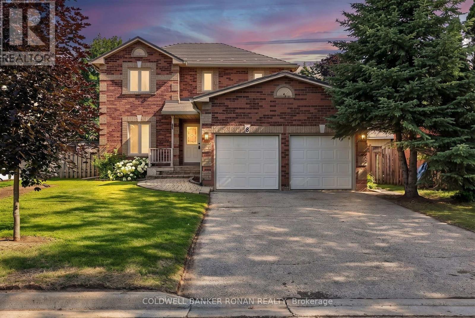 8 Mccullough Avenue, New Tecumseth (Beeton), Ontario  L0G 1A0 - Photo 1 - N13563262
