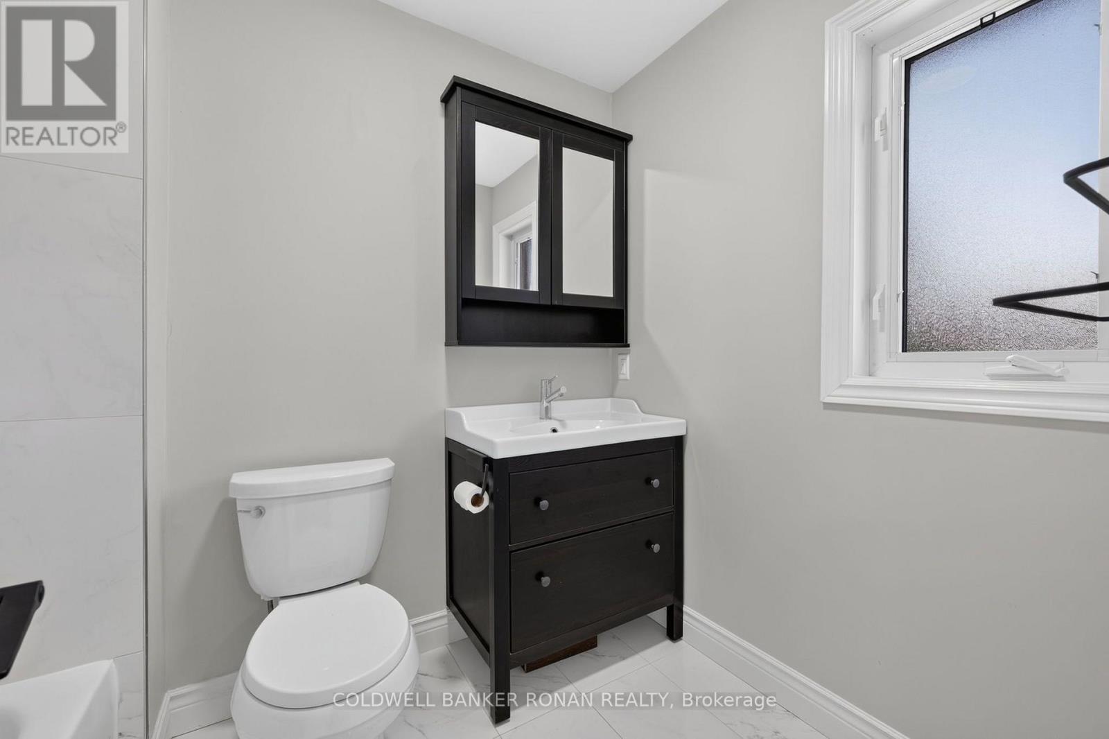 8 Mccullough Avenue, New Tecumseth (Beeton), Ontario  L0G 1A0 - Photo 27 - N13563262