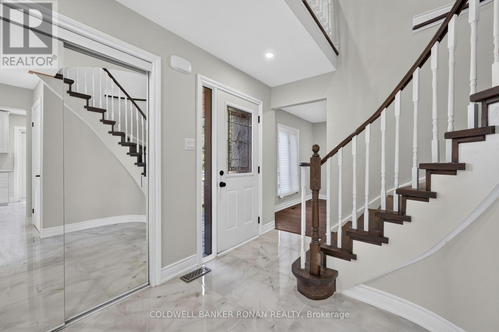 8 Mccullough Avenue, New Tecumseth (Beeton), Ontario  L0G 1A0 - Photo 4 - N13563262